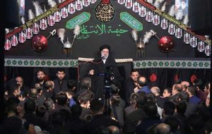 حضور شهید رئیسی در خیمه الانتظار مشهد الرضا